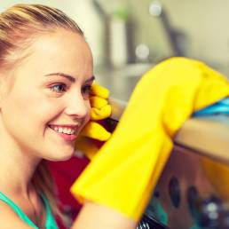 Detergenti e attrezzature professionali per la pulizia della casa